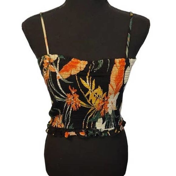 Patrons of Peace Tropical Cropped Smocked Tank Medium - Picture 4 of 7